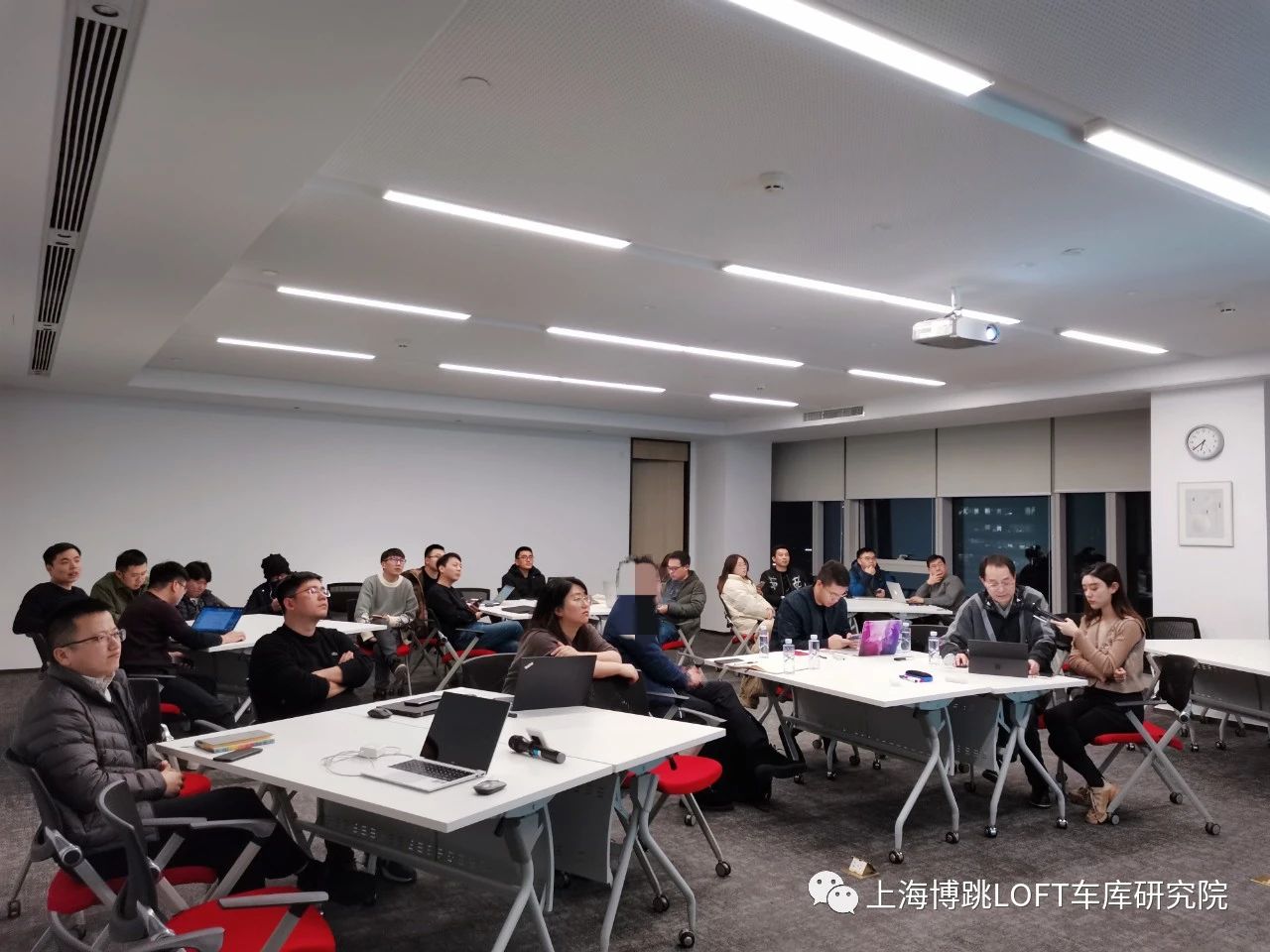 石景山杭州LOFT车库专题会